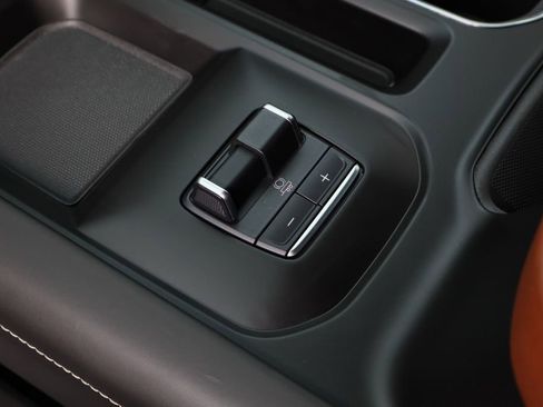 Used 2025 GMC Sierra 3500 Denali Ultimate image 19