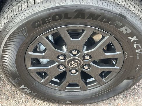 New 2026 Toyota 4Runner SR5 AWD/4WD image 9