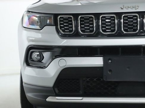 Used 2025 Jeep Compass Limited AWD/4WD image 7