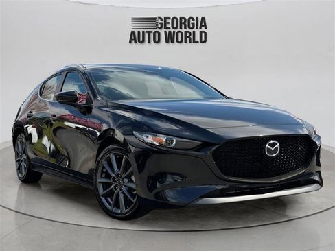 Used 2022 MAZDA MAZDA3 s image 2