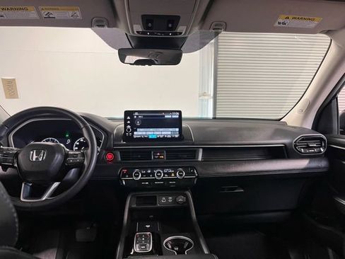 Used 2023 Honda Pilot Touring image 20