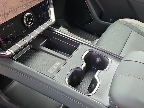 New 2026 GMC Acadia AT4 w/ LPO, Floor Liner Package AWD/4WD image 20