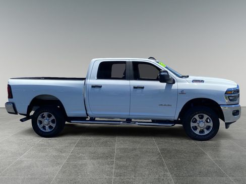 Used 2025 RAM 2500 Big Horn AWD/4WD image 6