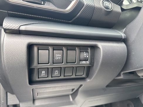 Used 2023 Subaru Forester AWD/4WD image 18