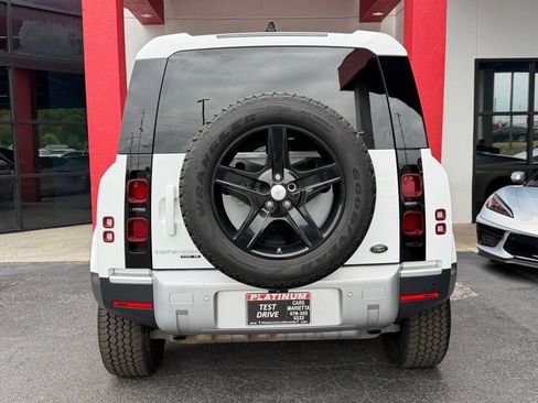 Used 2020 Land Rover Defender 110 SE AWD/4WD image 8