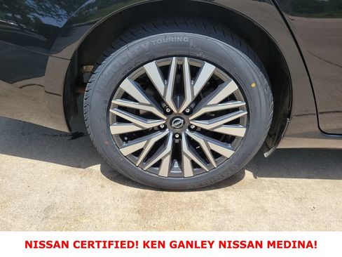 Certified 2025 Nissan Altima 2.5 SV FWD image 21