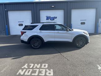 New 2026 Ford Explorer ST-Line w/ ST-Line Street Pack video 2