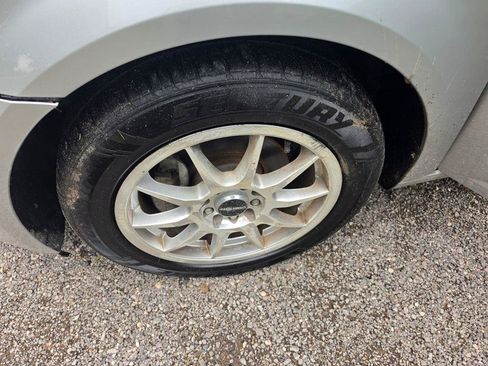 Used 2012 Chevrolet Sonic LS FWD image 3
