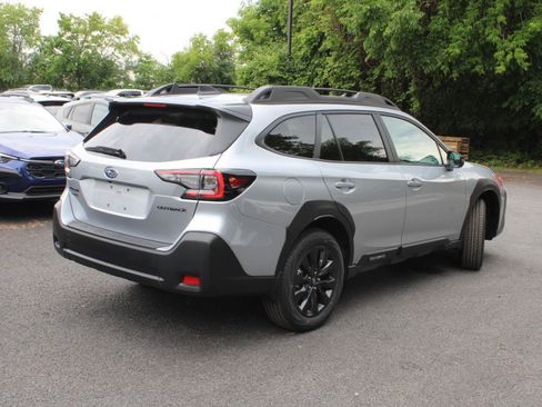 Certified 2025 Subaru Outback Onyx Edition AWD/4WD image 9