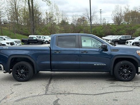 Used 2021 GMC Sierra 1500 4x4 Crew Cab w/ Sierra Value Package image 5