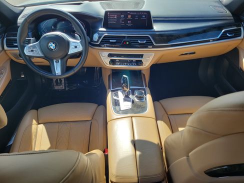 Used 2021 BMW 750i xDrive w/ Luxury Rear Seating Package AWD/4WD image 17