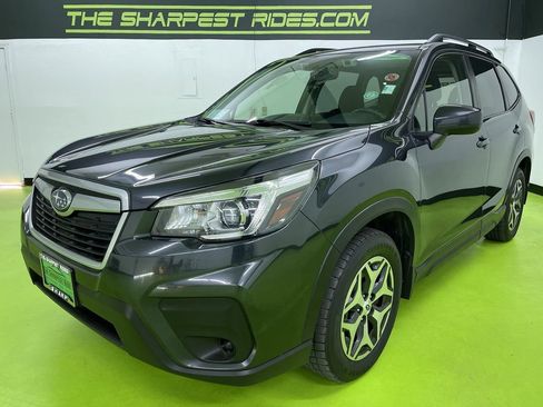 Used 2019 Subaru Forester Premium w/ All-Weather Package image 5