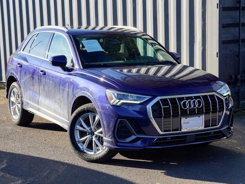 Used 2022 Audi Q3 2.0T Premium Plus w/ Premium Plus Package image 1