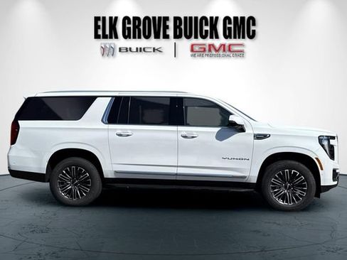 New 2026 GMC Yukon XL Elevation AWD/4WD image 3