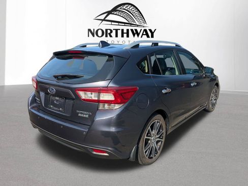 Used 2017 Subaru Impreza 2.0i Limited AWD/4WD image 3
