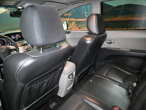 Used 2012 Subaru Tribeca Limited w/ PWR Moonroof Pkg AWD/4WD image 50