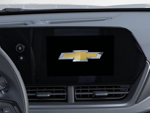 Used 2026 Chevrolet Trax LS w/ LS Convenience Package FWD image 20