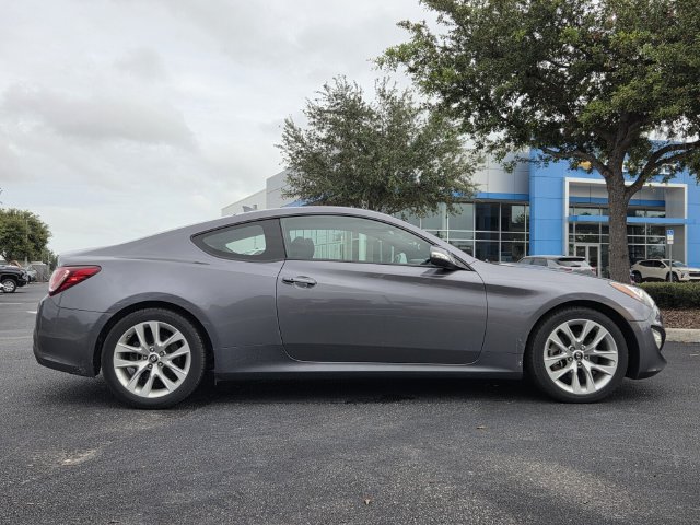 Used 2015 Hyundai Genesis 3.8 RWD image 7