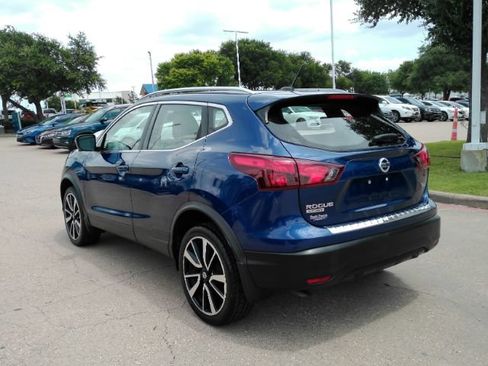 Used 2018 Nissan Rogue Sport SL w/ SL Premium Package FWD image 13