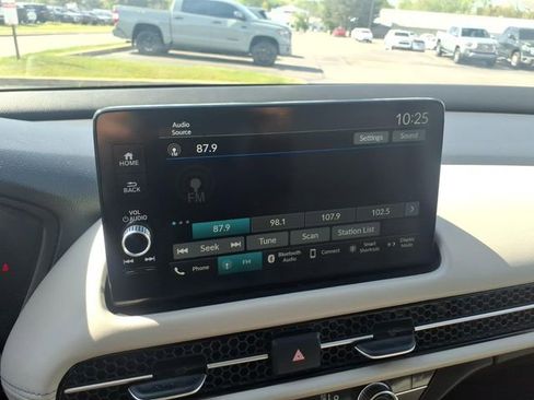 Used 2023 Honda HR-V EX-L image 9
