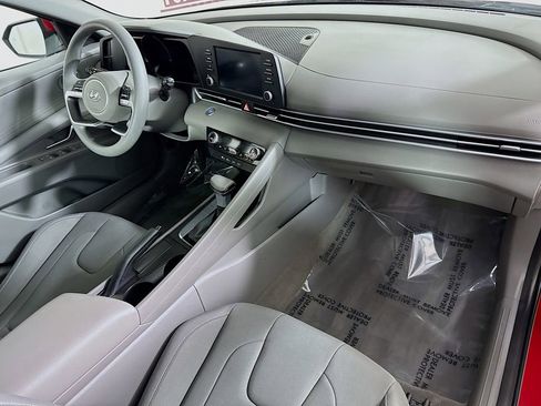Certified 2022 Hyundai Elantra SEL w/ Cargo Package image 30