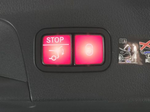 Certified 2026 Mercedes-Benz GLE 450 4MATIC Coupe image 33