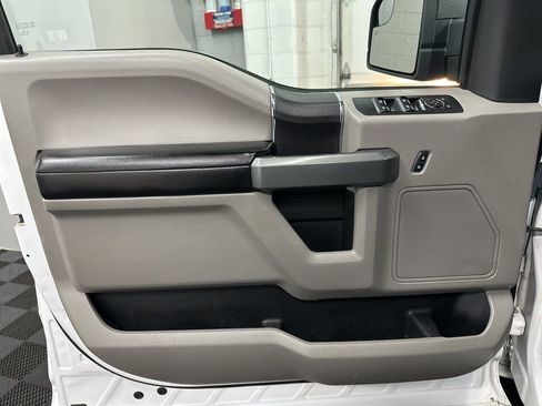 Used 2018 Ford F150 XLT w/ Equipment Group 301A Mid AWD/4WD image 17