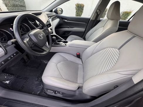 Used 2024 Toyota Camry SE w/ Cold Weather Package image 10
