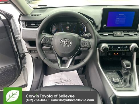 Used 2025 Toyota RAV4 XLE Premium w/ Weather Package AWD/4WD image 21