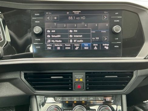 Used 2021 Volkswagen Jetta SEL image 25