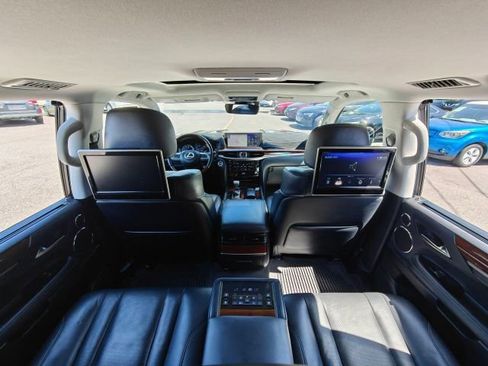 Used 2018 Lexus LX 570 4WD image 36