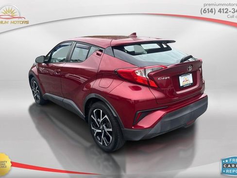 Used 2018 Toyota C-HR XLE FWD image 3