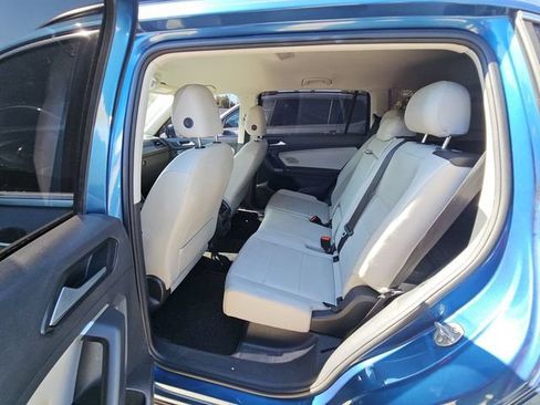 Used 2018 Volkswagen Tiguan SE FWD image 8