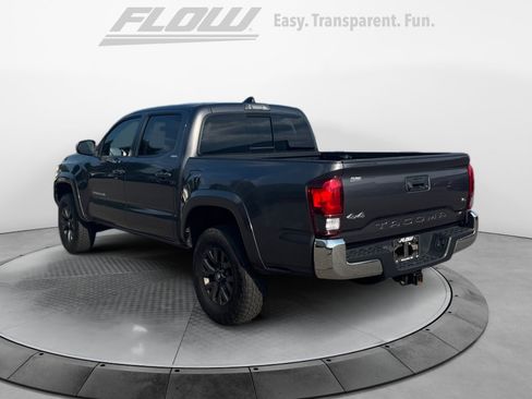 Used 2022 Toyota Tacoma SR5 AWD/4WD image 5