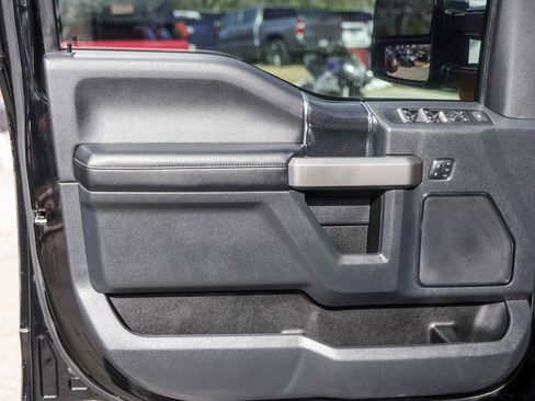 Used 2022 Ford F350 Platinum w/ FX4 Off-Road Package image 27