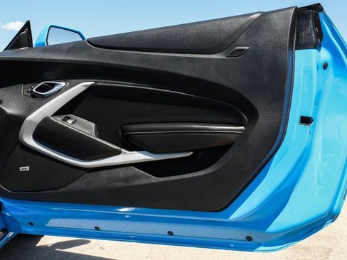 Used 2023 Chevrolet Camaro LT w/ Technology Package RWD image 42