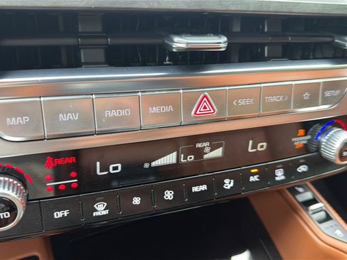 Used 2024 Kia Telluride SX Prestige X-Line AWD/4WD image 18