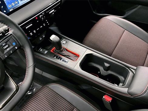 New 2025 Nissan Kicks SR w/ Illumination Package image 8