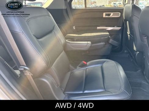 Used 2023 Ford Explorer XLT w/ Equipment Group 202A image 11