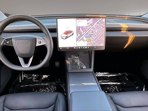 Used 2025 Tesla Model 3 Long Range RWD image 7