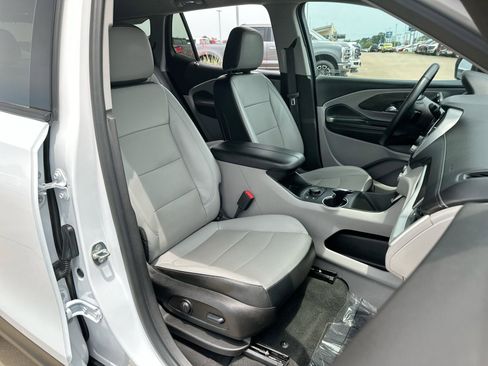 Certified 2023 GMC Terrain SLT image 23