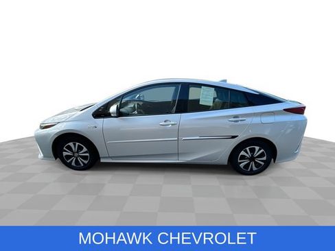 Used 2017 Toyota Prius Prime Premium w/ Protection Package FWD image 5