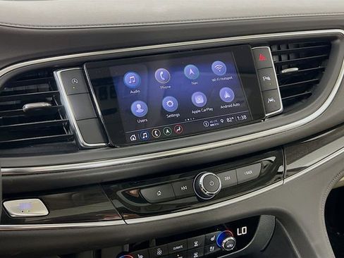 Used 2022 Buick Enclave Premium w/ Experience Buick Package FWD image 17
