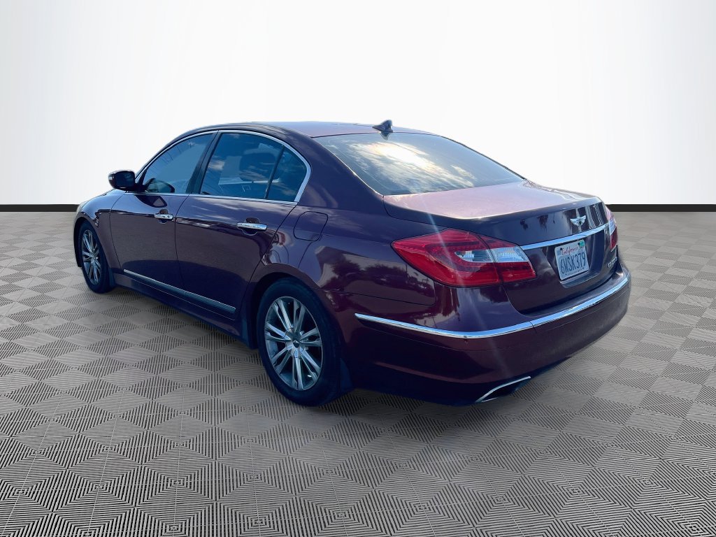 Used 2012 Hyundai Genesis 4.6 RWD image 5