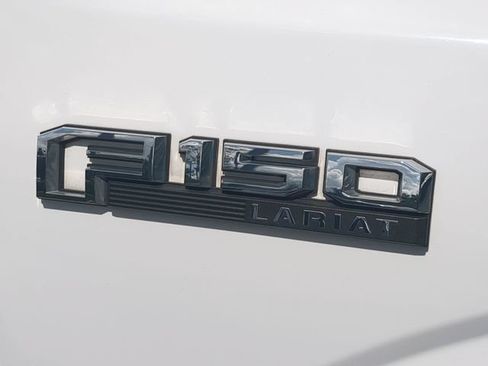 Used 2018 Ford F150 Lariat w/ Equipment Group 502A Luxury RWD image 13