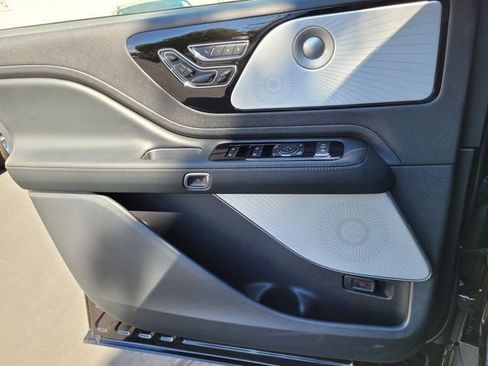 New 2025 Lincoln Aviator Reserve w/ Equipment Group 201A AWD/4WD image 16