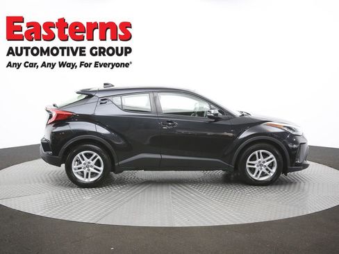 Used 2021 Toyota C-HR LE FWD image 43