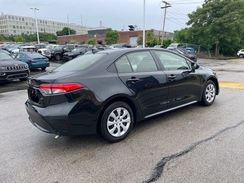 Used 2022 Toyota Corolla LE FWD image 8