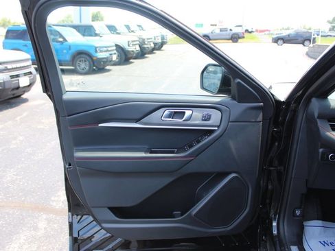 New 2026 Ford Explorer ST-Line w/ ST-Line Street Pack AWD/4WD image 21