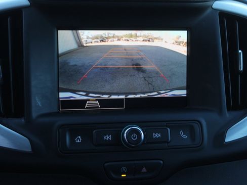 Used 2024 GMC Terrain SLE image 15